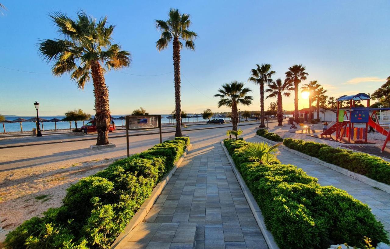 Lipa Mare Vir Apartment Bagian luar foto