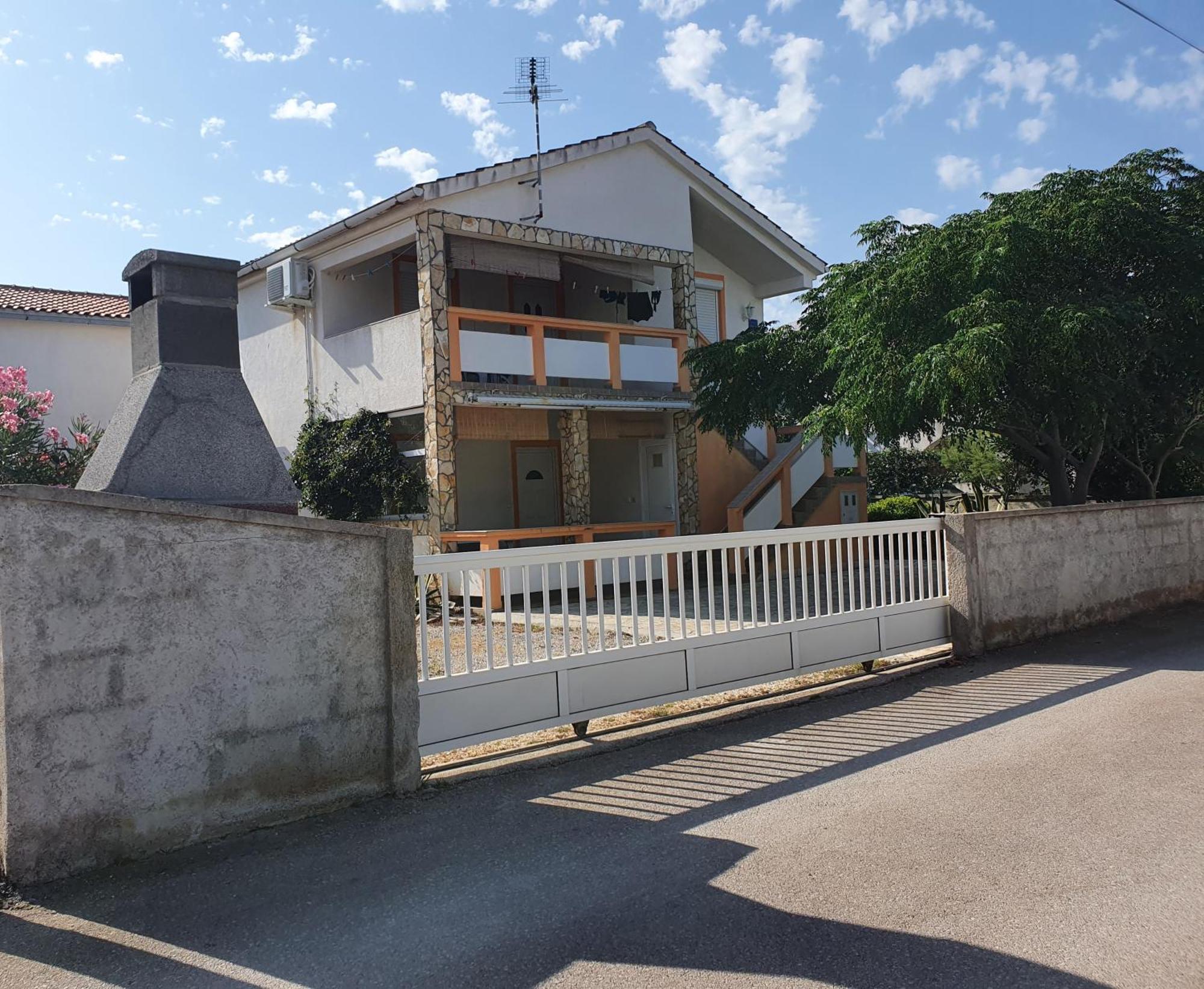 Lipa Mare Vir Apartment Bagian luar foto